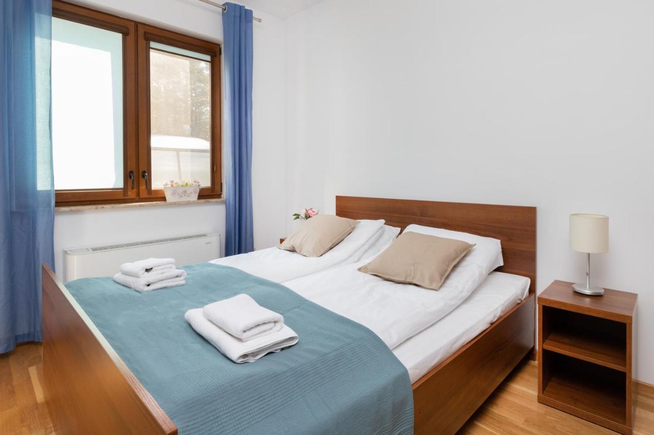 Villa 4 Pory Roku By Noclegi Renters Jastrzębia Góra Eksteriør bilde