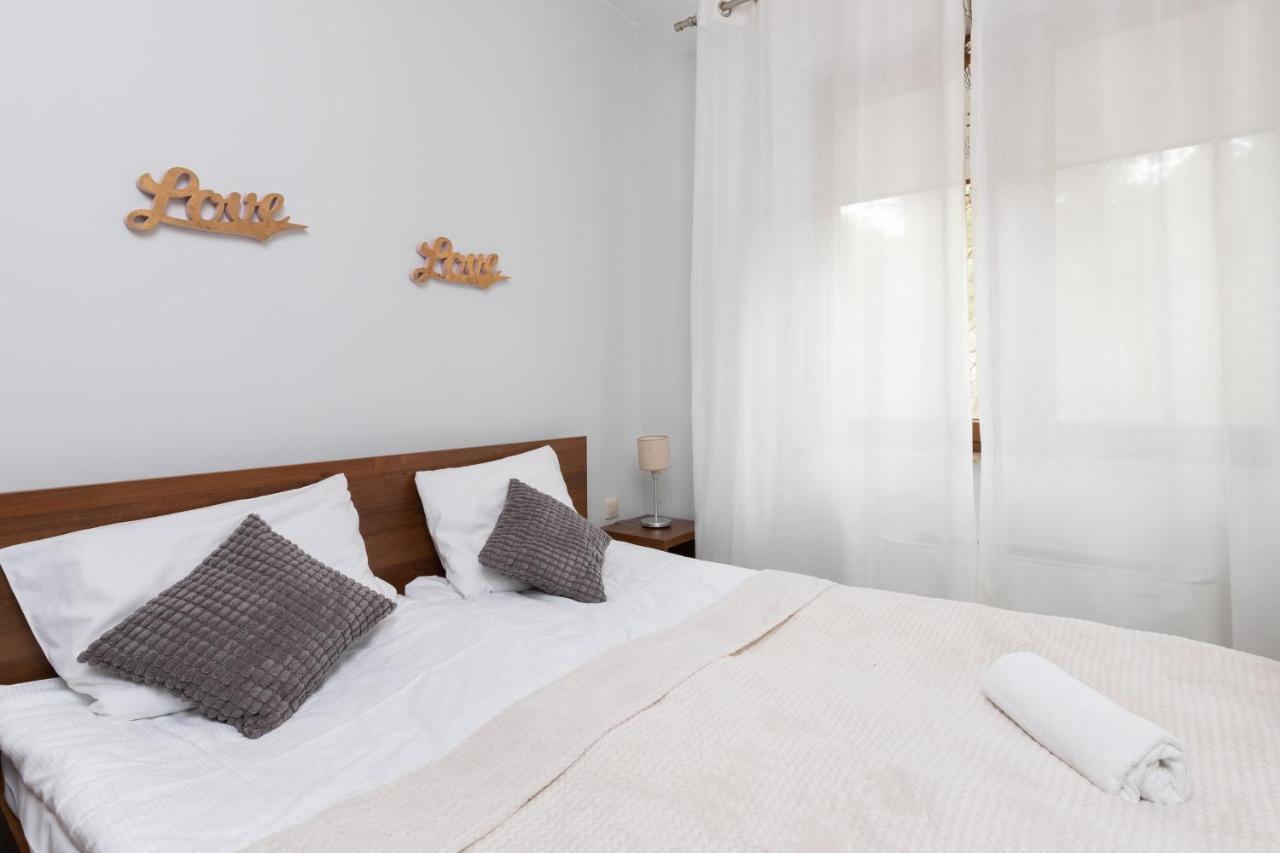 Villa 4 Pory Roku By Noclegi Renters Jastrzębia Góra Eksteriør bilde